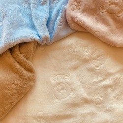 Embossed flannel, lion